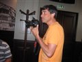 Gugu au resto joue les photographes